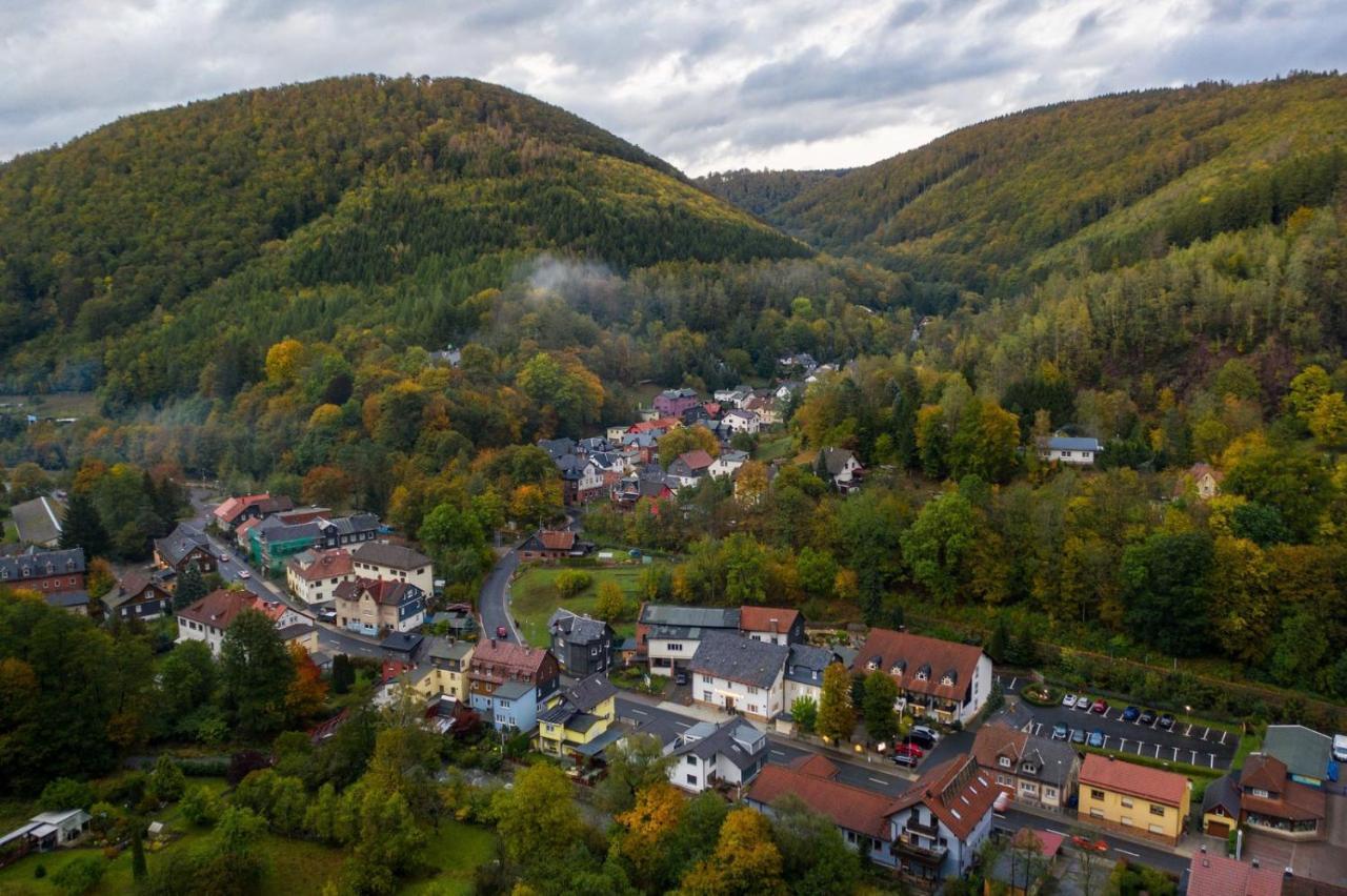 Hotel-Gasthof Huettensteinach Sonneberg Exterior photo